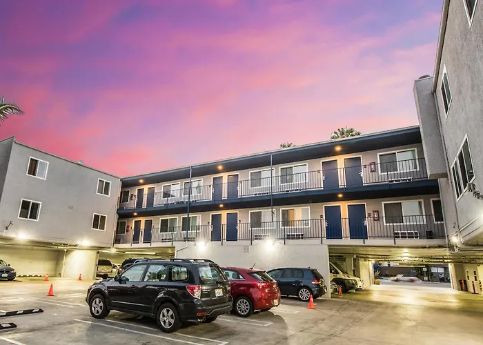 Travelodge By Wyndham Culver City Los Ángeles